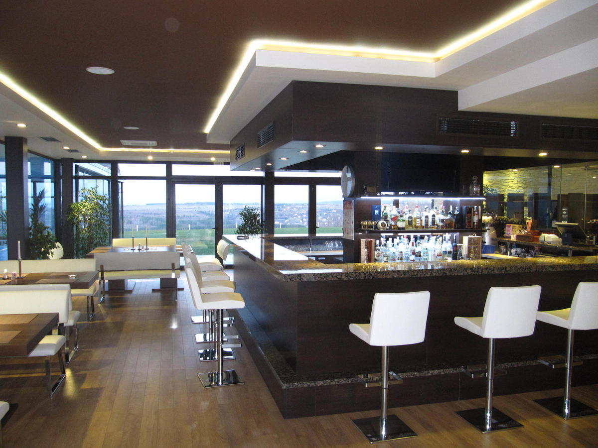 Hotel Villa Ekaterina Vakarel Extérieur photo