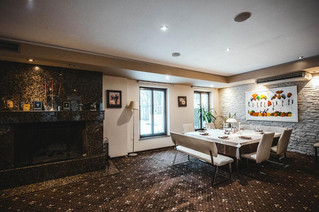 Hotel Villa Ekaterina Vakarel Extérieur photo