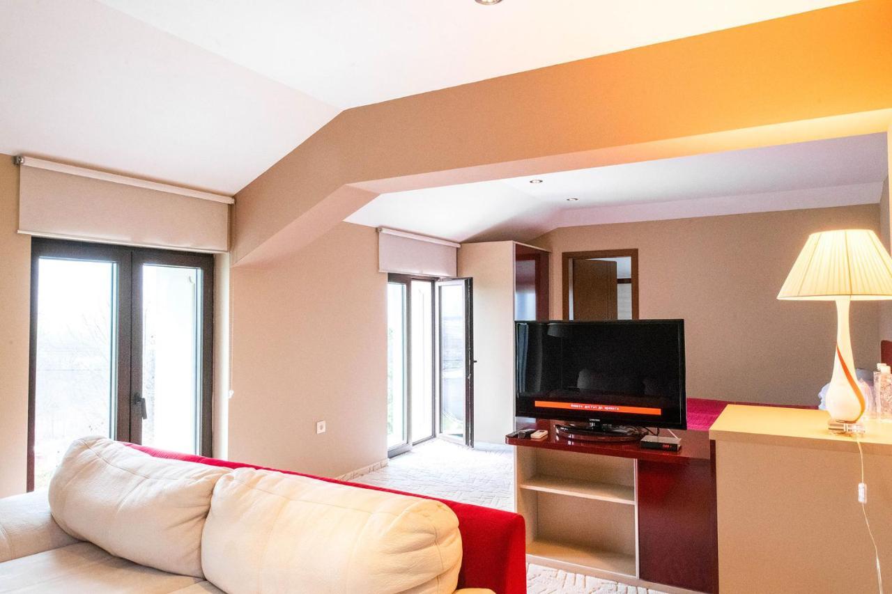 Hotel Villa Ekaterina Vakarel Extérieur photo